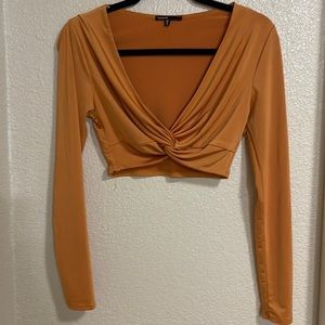 long sleeve knot crop